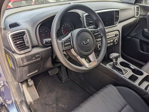 Used 2022 Kia Sportage LX image 7