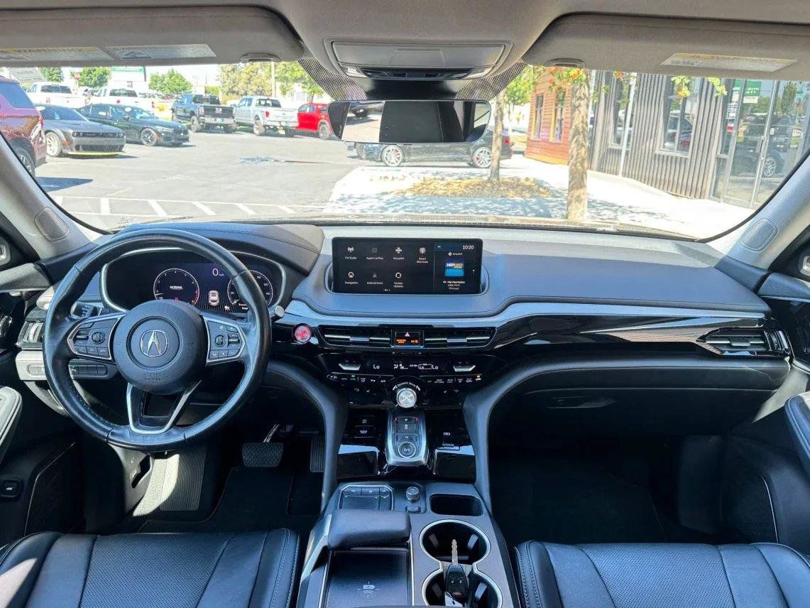 Used 2023 Acura MDX w/ Technology Package AWD/4WD image 13