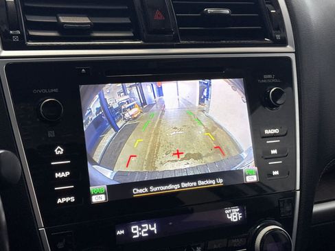 Used 2018 Subaru Outback 3.6R Limited AWD/4WD image 21