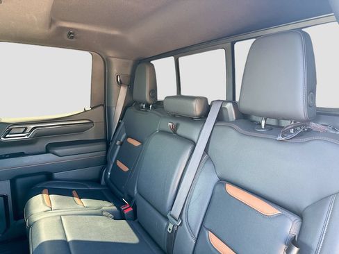Used 2022 GMC Sierra 1500 AT4 w/ AT4 Preferred Package AWD/4WD image 25