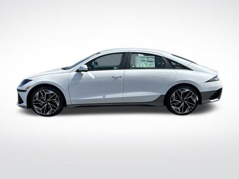 New 2025 Hyundai Ioniq 6 SEL image 2
