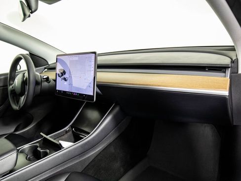 Used 2020 Tesla Model Y Long Range AWD/4WD image 18