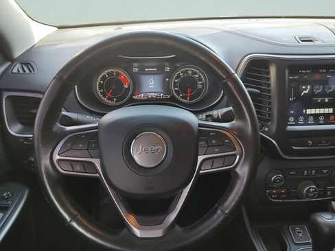 Used 2021 Jeep Cherokee Latitude Lux w/ Comfort/Convenience Group FWD image 11