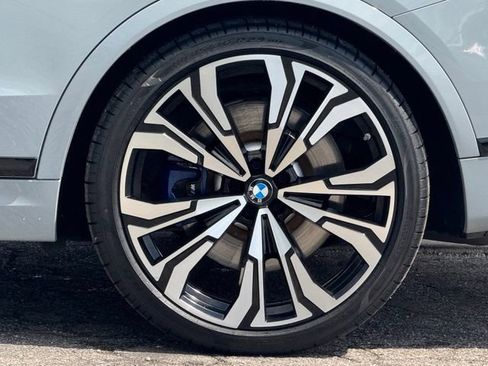 Certified 2024 BMW X7 M60i w/ Climate Comfort Package AWD/4WD image 4