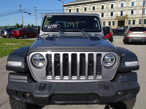 Used 2020 Jeep Gladiator Rubicon AWD/4WD image 3