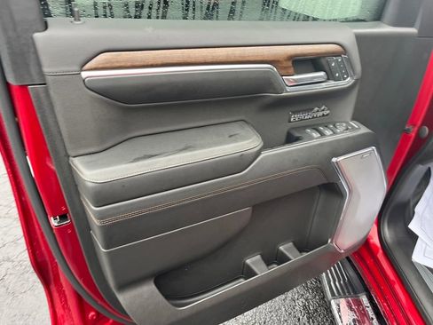 Used 2023 Chevrolet Silverado 1500 High Country w/ Technology Package image 19