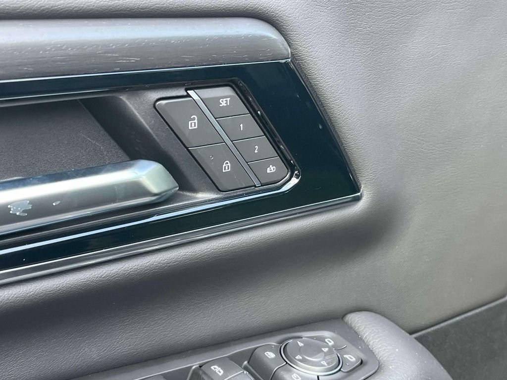 New 2026 GMC Yukon Denali AWD/4WD image 23