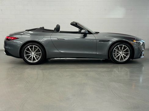Used 2023 Mercedes-Benz SL 43 AMG w/ Driver Assistance Package image 14