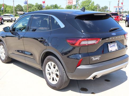 Used 2023 Ford Escape Active w/ Tech Pack #2 image 8