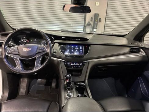 Used 2021 Cadillac XT5 Luxury FWD image 12