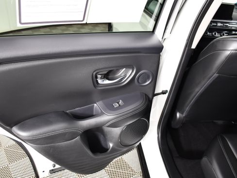 Used 2025 Honda HR-V EX-L image 45