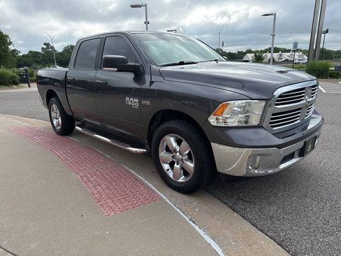Used 2019 RAM 1500 Big Horn AWD/4WD image 3