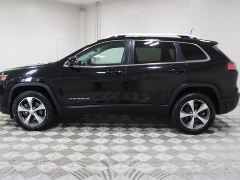 Used 2019 Jeep Cherokee Limited AWD/4WD image 7