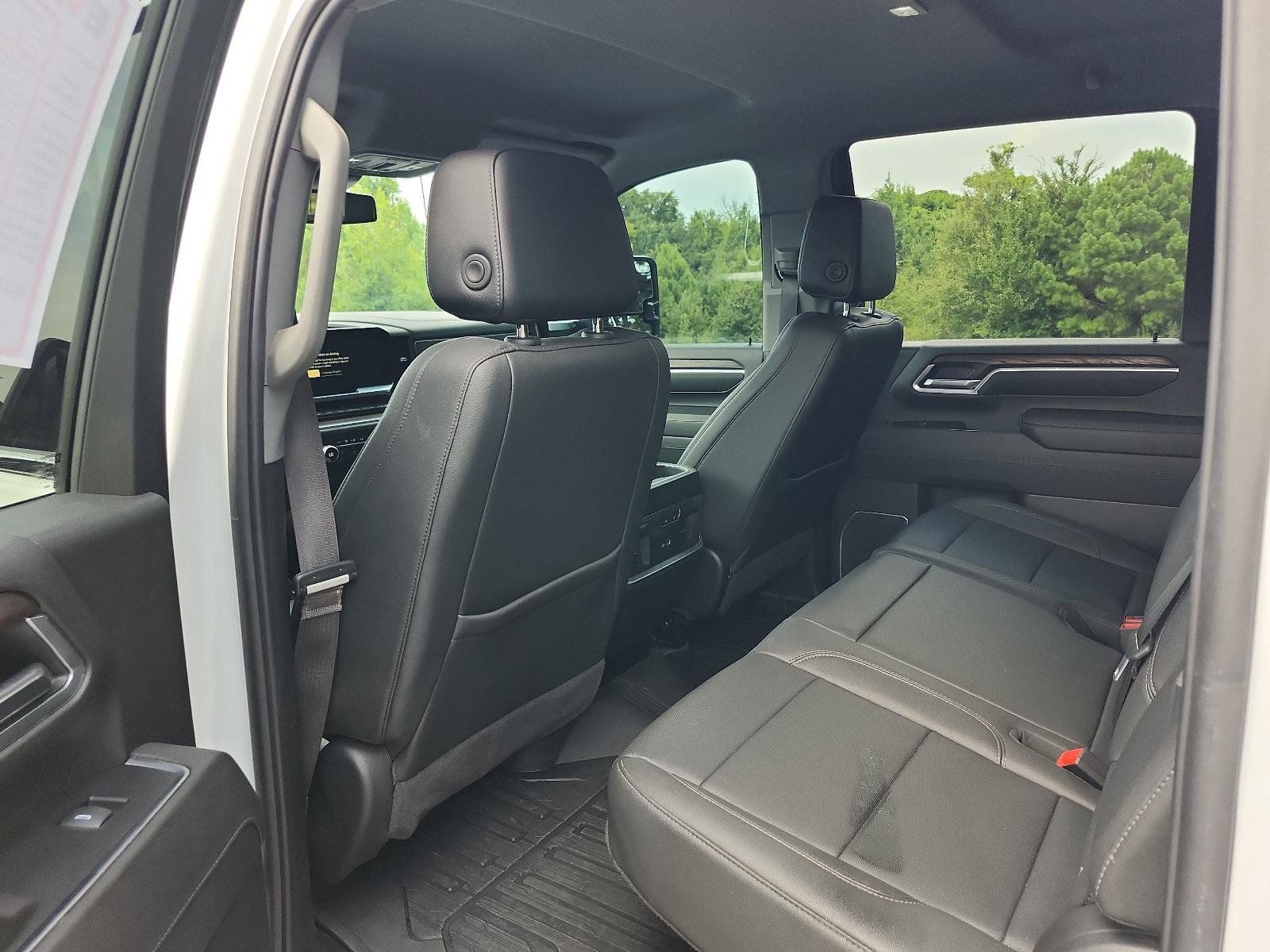 Used 2024 GMC Sierra 2500 SLT w/ SLT Premium Package AWD/4WD image 13