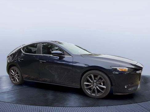 Used 2019 MAZDA MAZDA3 AWD Hatchback w/ Preferred Pkg image 1
