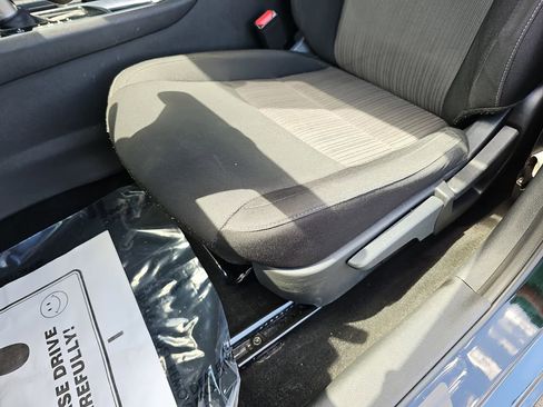 Used 2025 Nissan Sentra SV w/ All-Weather Package FWD image 33