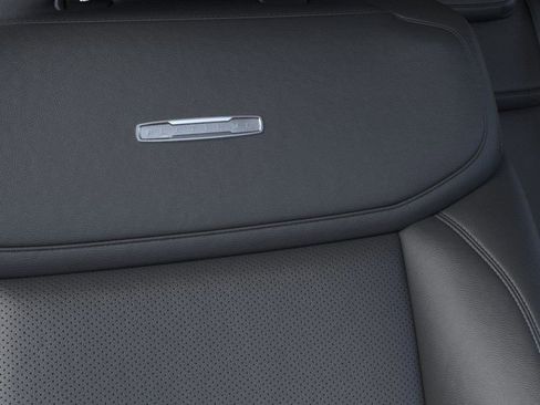 New 2025 Ford Expedition Platinum w/ Driver's Package image 17