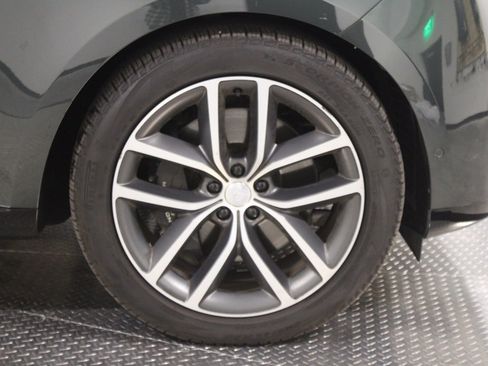 Used 2024 Land Rover Range Rover Long Wheelbase Autobiography image 14