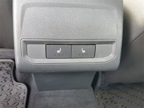 Used 2021 Volkswagen Jetta SEL Premium image 12