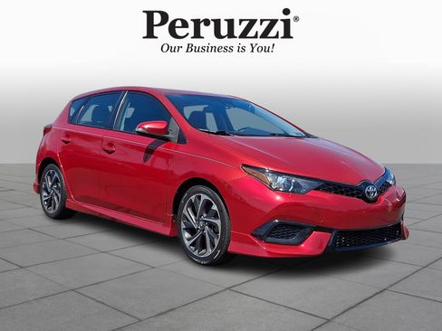 Used 2018 Toyota Corolla iM w/ All-Weather Mat Package FWD image 1