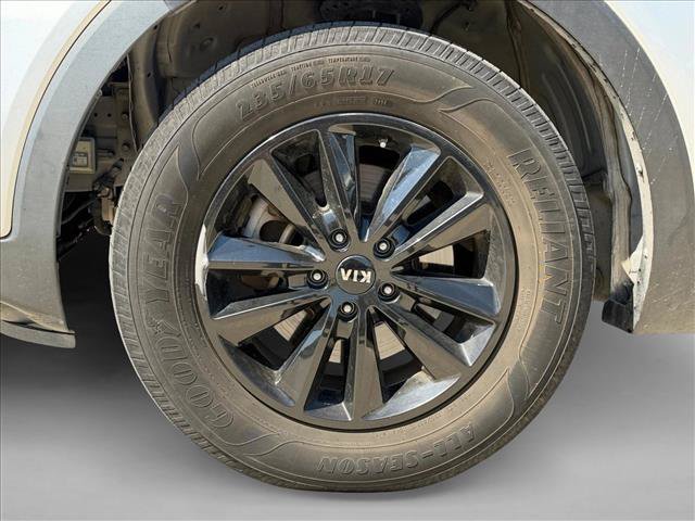 Used 2020 Kia Sorento FWD V6 image 22