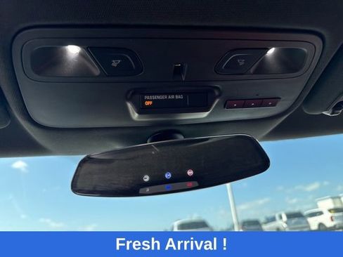 Used 2016 Chevrolet Camaro LT image 9