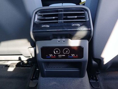 New 2026 BMW 530i image 14