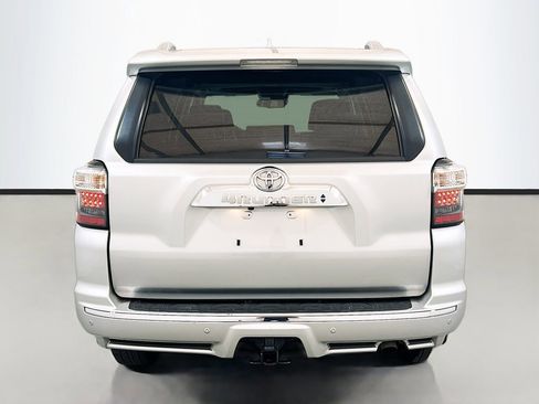 Used 2023 Toyota 4Runner Limited RWD image 5