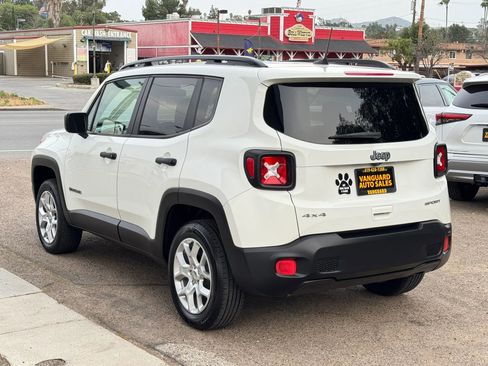 Used 2018 Jeep Renegade Sport w/ Power & Air Group image 40
