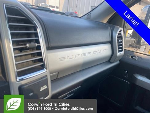 Used 2017 Ford F250 Lariat w/ Lariat Ultimate Package AWD/4WD image 9