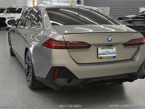 Used 2024 BMW 530i w/ M Sport Package image 11
