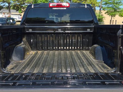 Used 2019 Chevrolet Colorado LT RWD image 9