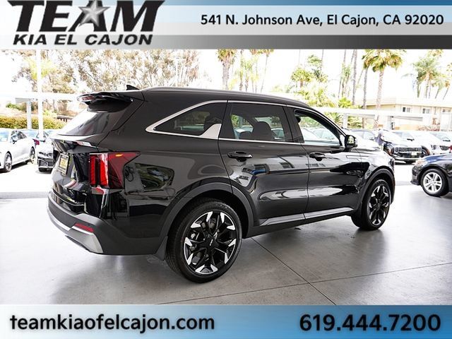Certified 2026 Kia Sorento EX w/ EX Premium Package FWD image 9