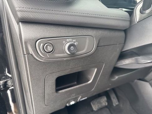 Used 2025 Chevrolet TrailBlazer LT image 14