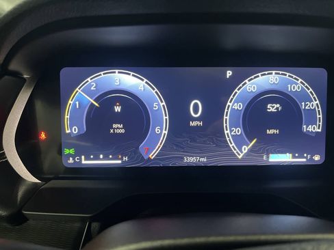 Used 2023 Jeep Grand Cherokee L Laredo image 26