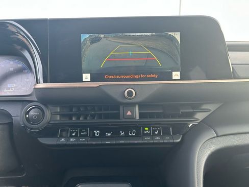 Used 2024 Toyota Crown image 17