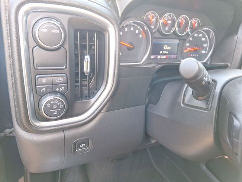 Used 2021 Chevrolet Silverado 1500 LTZ image 20