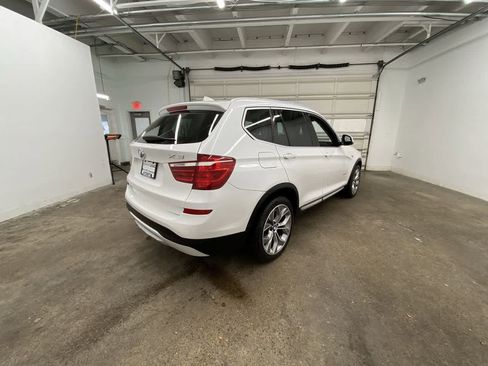 Used 2016 BMW X3 xDrive28d image 6