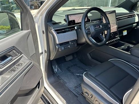 Used 2026 GMC Sierra EV Elevation AWD/4WD image 13