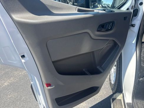 Used 2024 Ford Transit 250 Low Roof w/ Exterior Upgrade Package RWD image 28