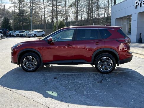 Certified 2025 Nissan Rogue SV image 5