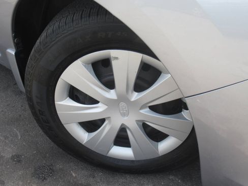 Used 2013 Subaru Impreza 2.0i AWD/4WD image 4
