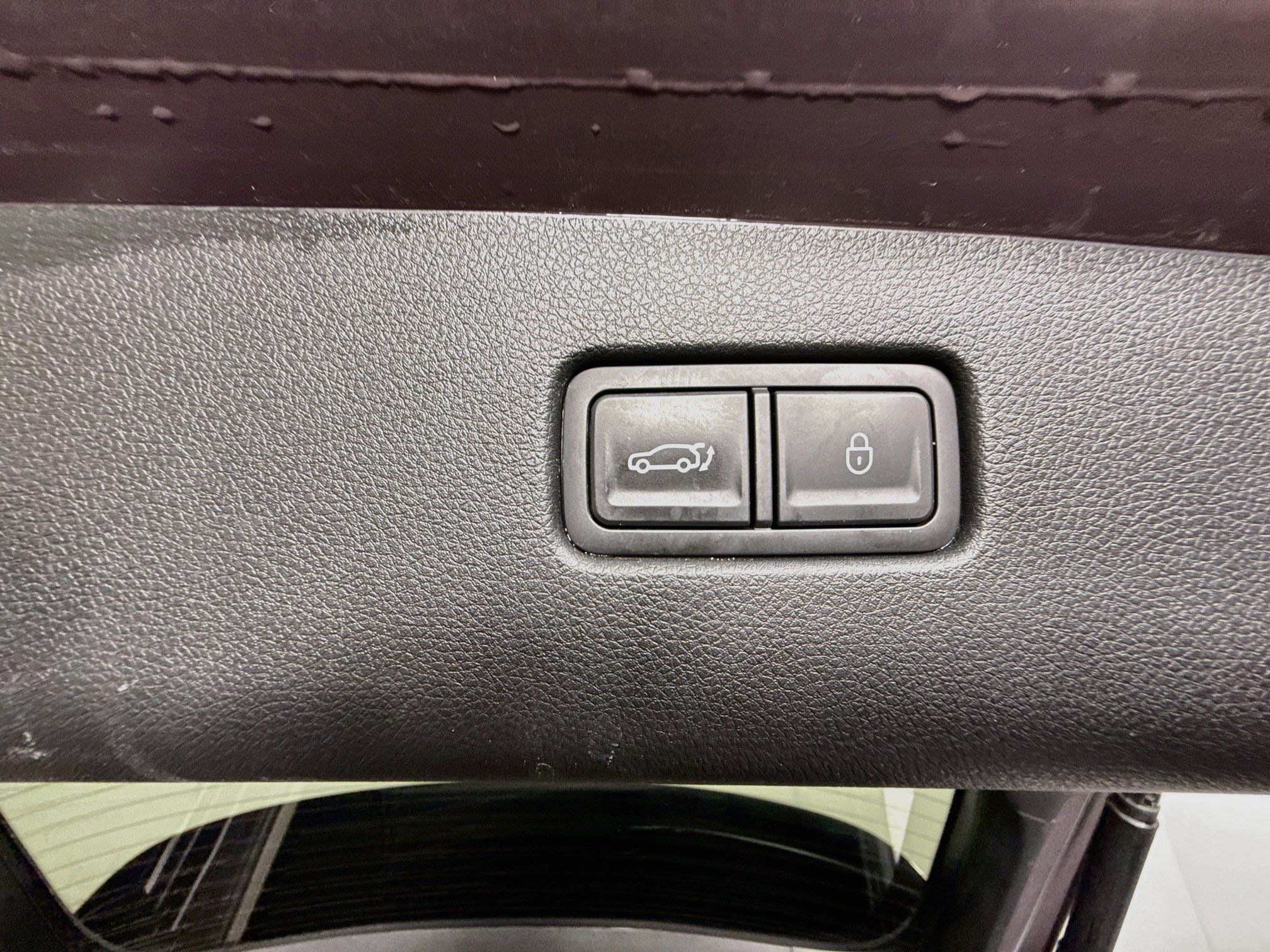Used 2022 Genesis GV70 2.5T AWD/4WD image 42