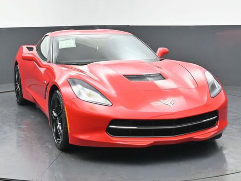 Used 2016 Chevrolet Corvette Stingray Coupe w/ Battery Protection Package image 3