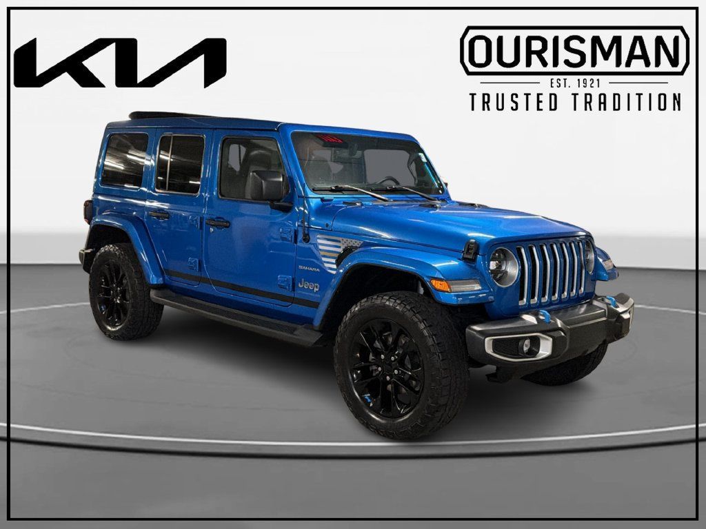 Used 2023 Jeep Wrangler Unlimited Sahara w/ Cold Weather Group AWD/4WD image 1
