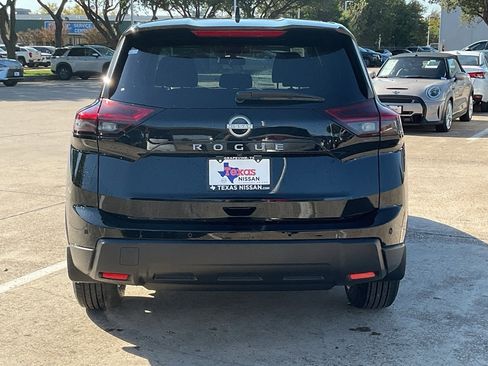 New 2026 Nissan Rogue S image 6