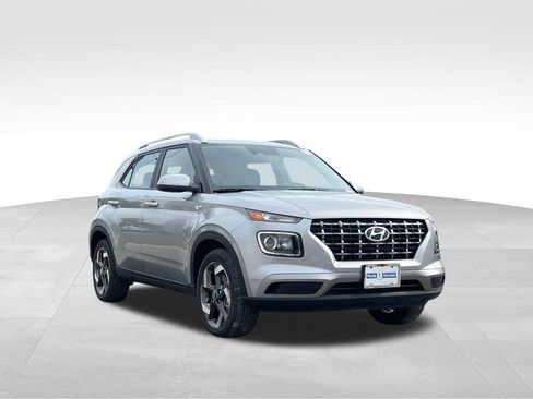 New 2026 Hyundai Venue SEL FWD image 1