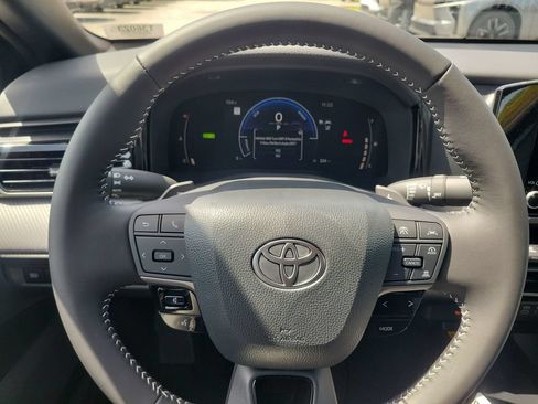 New 2026 Toyota Camry SE w/ Convenience Package FWD image 8