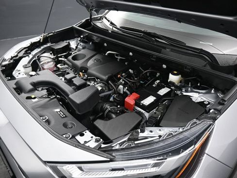 Used 2024 Toyota RAV4 XLE w/ Convenience Package image 51