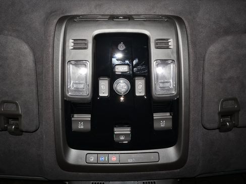 Used 2026 Cadillac Escalade ESV Platinum Sport w/ LPO, ONYX Package AWD/4WD image 37